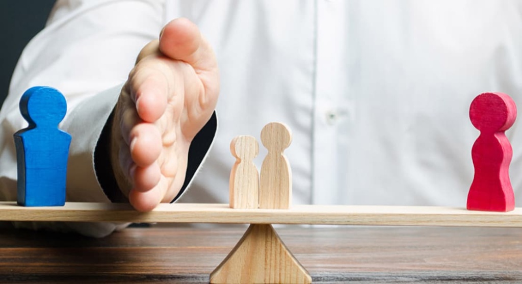 Определение места жительства ребенка в Александрийской